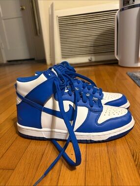 Nike High Top Dunks in Blue